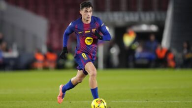 فليك يؤكد عودة بيدري ويتحدث عن مستقبل جافي في برشلونة