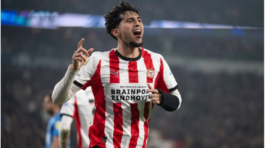 سوق الانتقالات يشتعل: ليفربول يتقدم في سباق كامافينغا وفولهام يواجه عقبات لضم بيبي