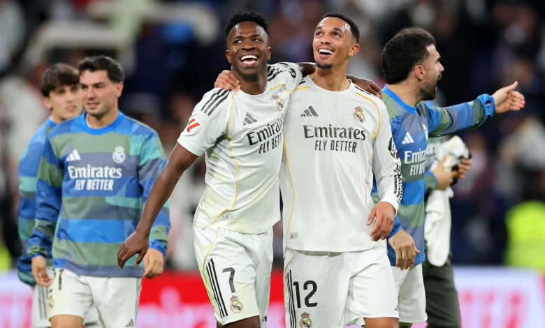 عقاب <strong>أربيلوا</strong> يطيح بـ<strong>ألكسندر-أرنولد</strong> من أساسيي